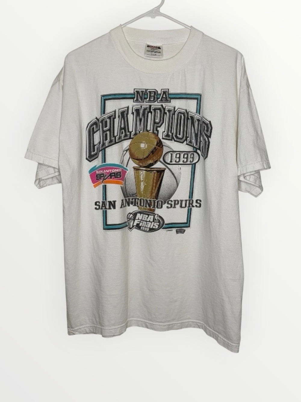 Vintage San Antonio Spurs 1999 NBA Champions Graphic Tee